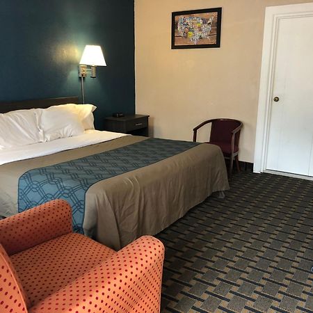 Econo Lodge Cranston - Providence מראה חיצוני תמונה