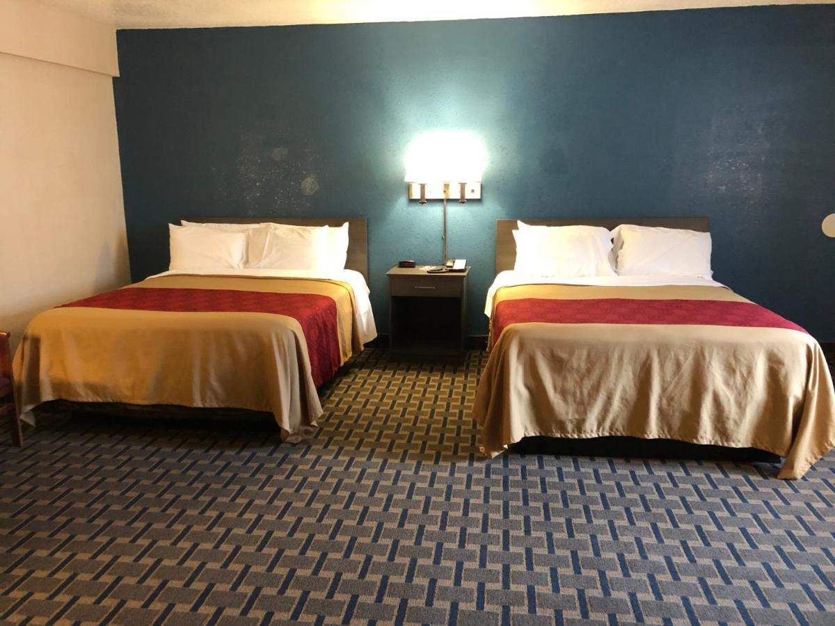 Econo Lodge Cranston - Providence מראה חיצוני תמונה