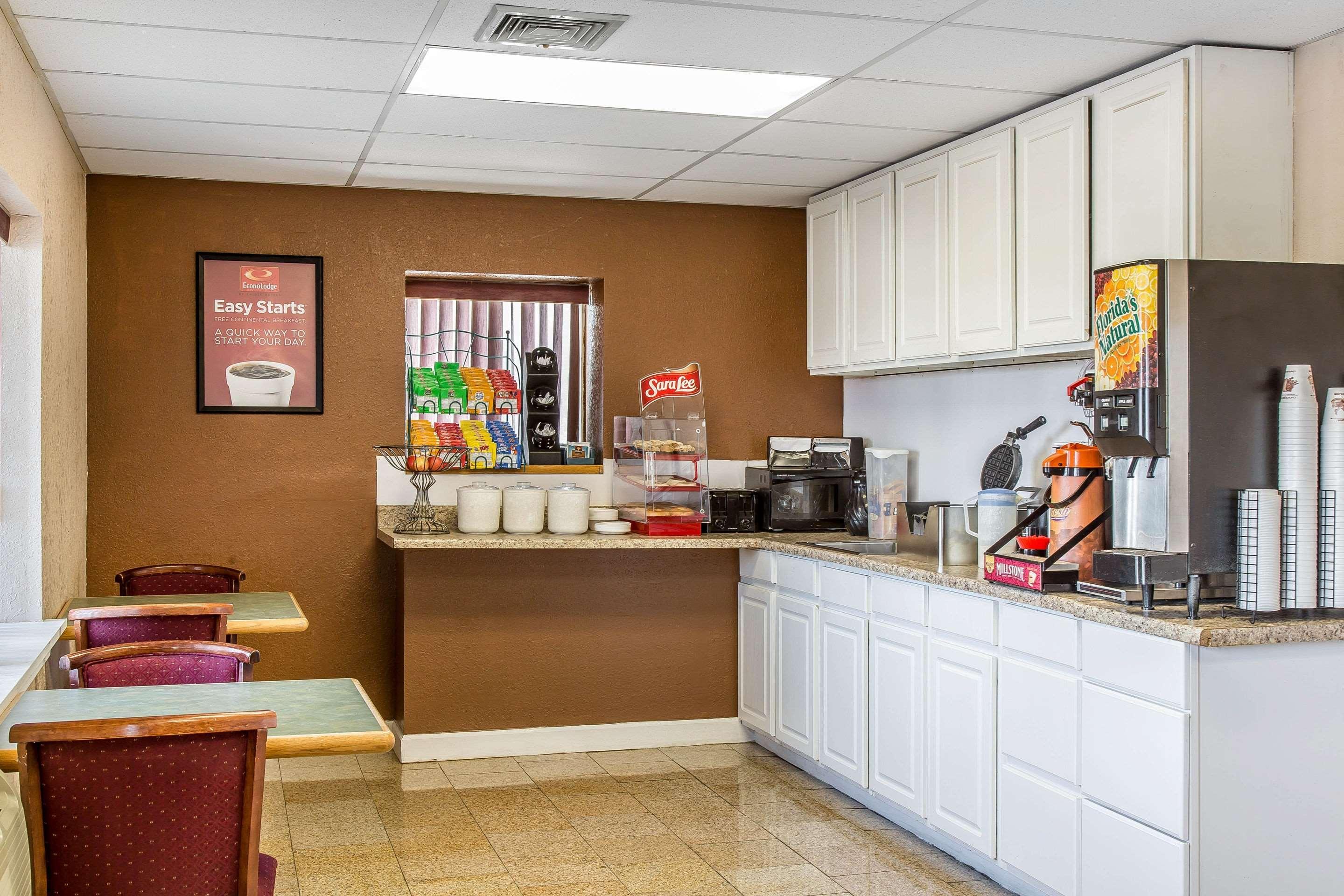 Econo Lodge Cranston - Providence מראה חיצוני תמונה